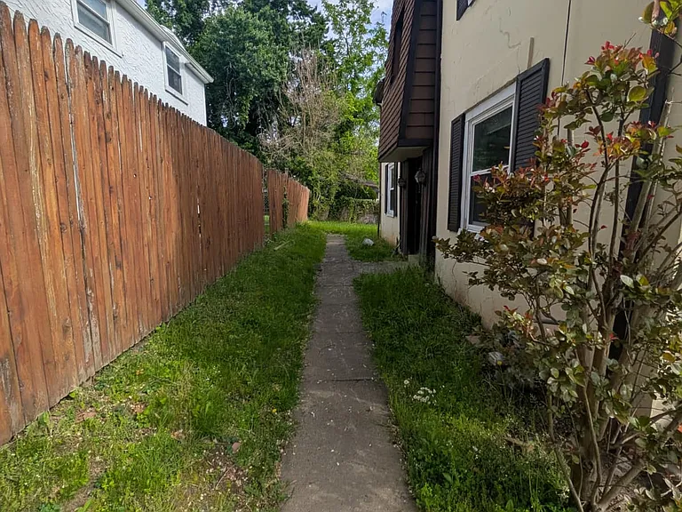 205 E Church Rd — Photo 18