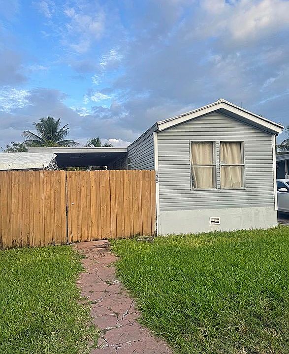 1st image of 451 SE 8th St Lot 21