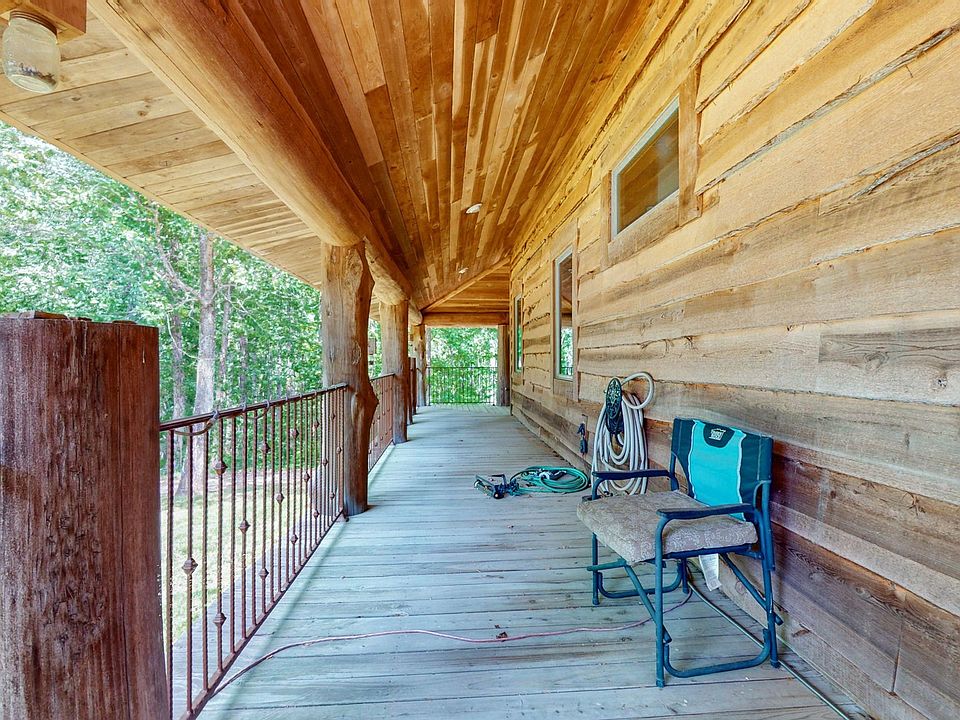 10th image of 185 Ravenridge Rd