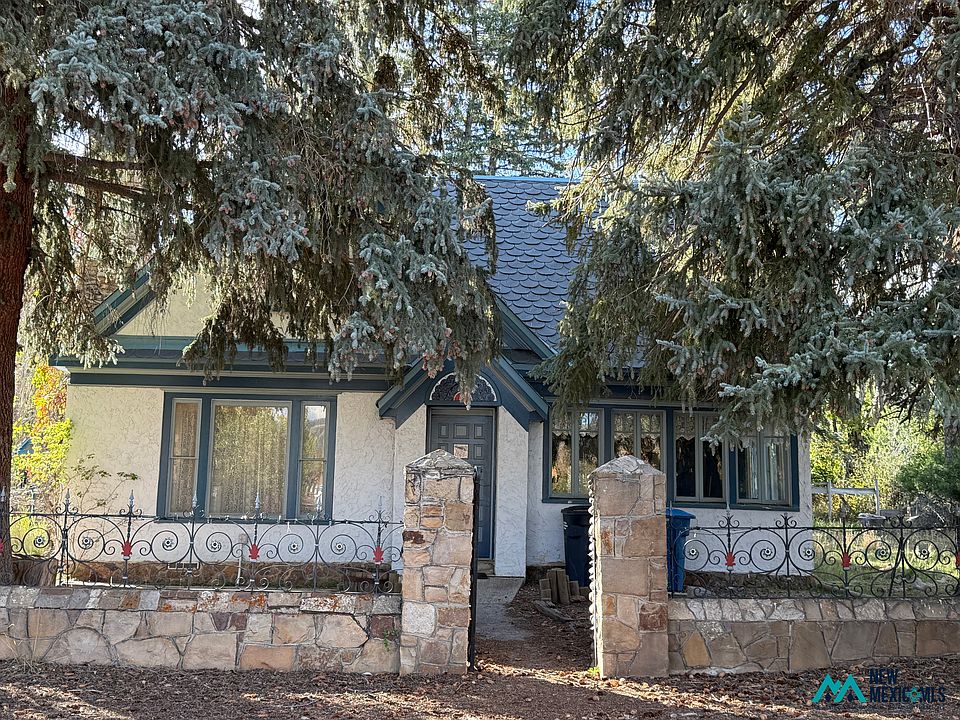 1st image of 241 Maple Ave