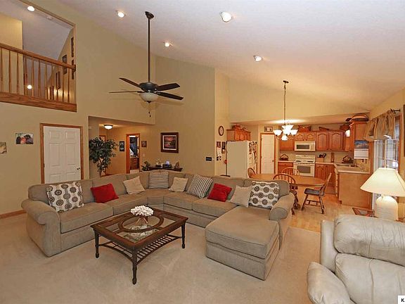 4th image of 869 Highland Hills Dr