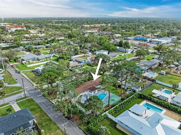 308 46th St W, Bradenton, FL 34209
