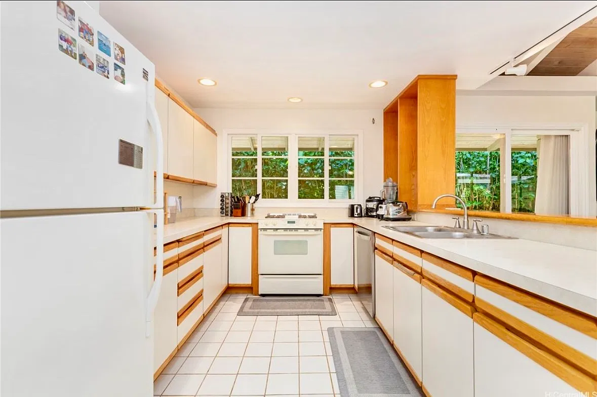 2 bed, 1000 sqft, $6,000 — Photo 4