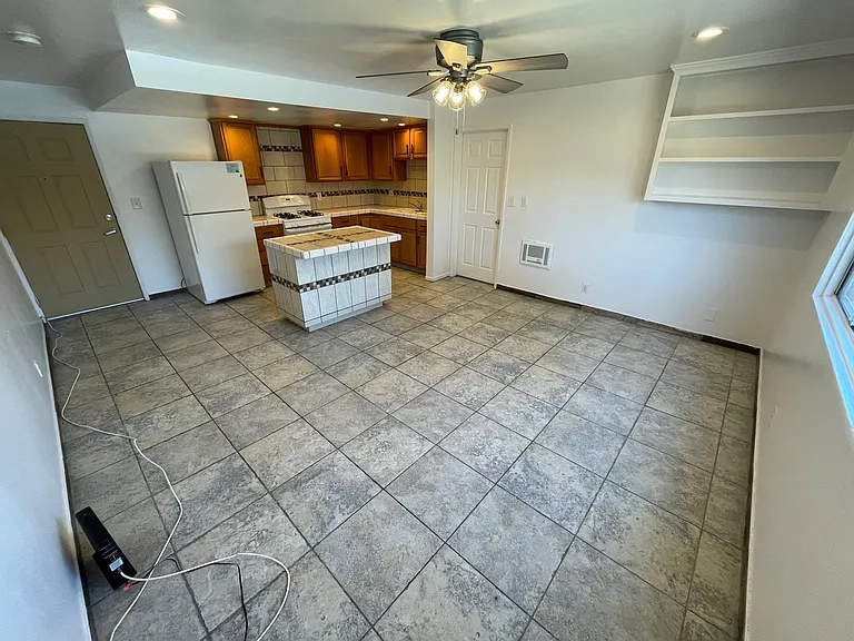 6556 El Nido Ln #5 — Photo 16