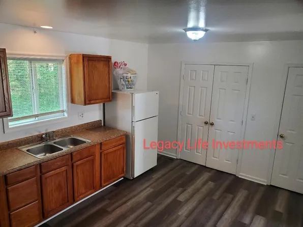 949 Irvington Rd, Weems, VA 22576