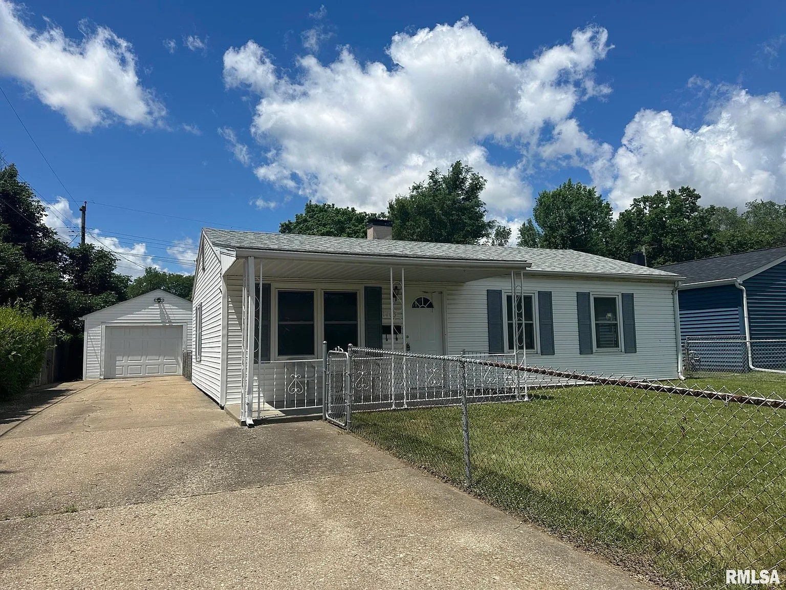 1403 Alton St photo 1