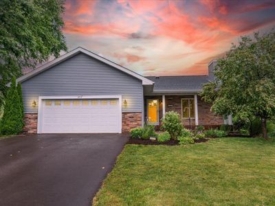 2513 Burl Oak Curv, Hudson, WI, 54016