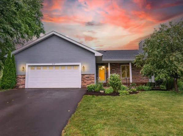 2513 Burl Oak Curv, Hudson, WI 54016