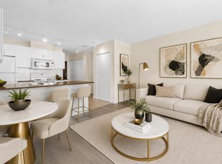 938 Smithe St #1613, Vancouver, BC V6Z 3H8