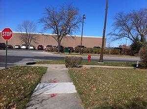 3rd image of 6757 N Drake Ave