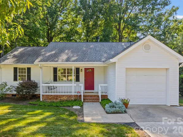 404 Sadie Dr, Matthews, NC 28105