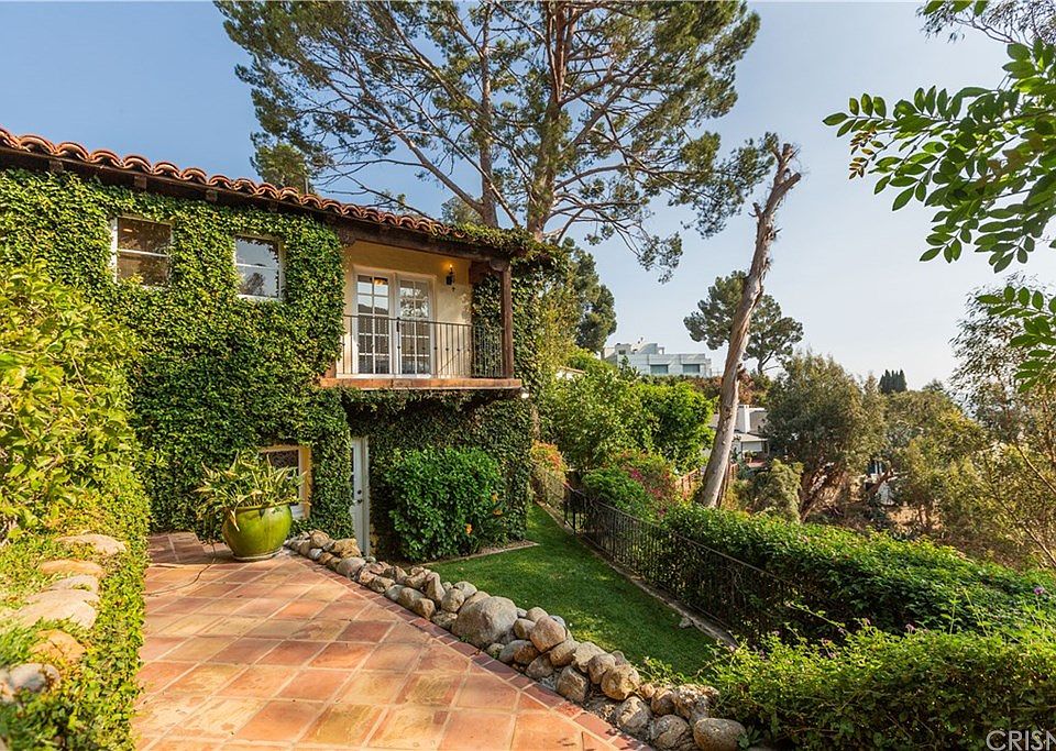 1st image of 2125 Castilian Dr