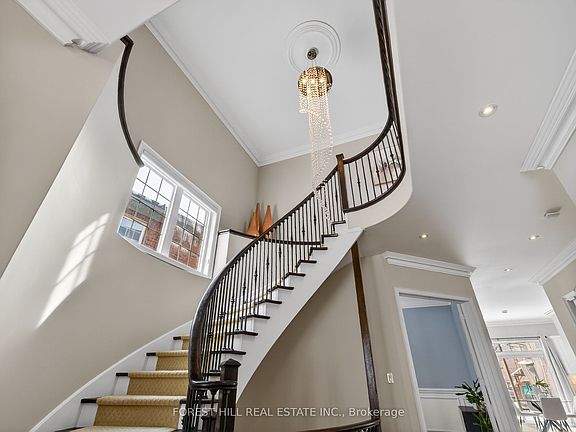 5th image of 232 Luca Ave