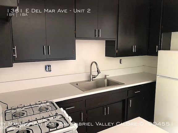 4th image of 1361 E Del Mar Blvd APT 2