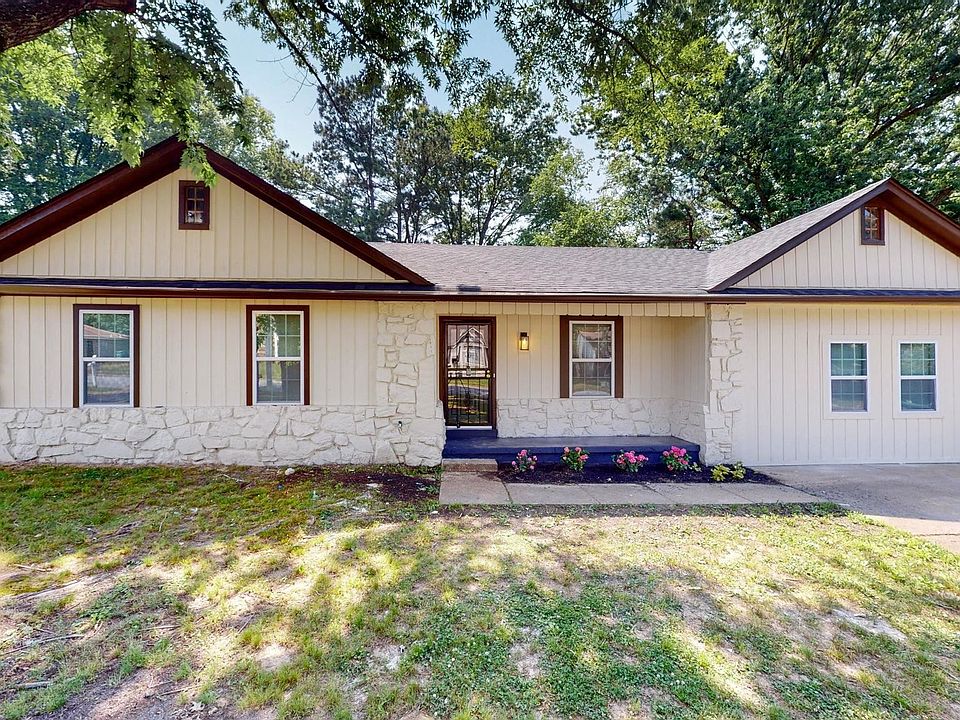 1st image of 3841 Lucerne Dr