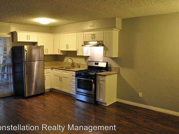 5th image of 3952 Iowa St APT 08