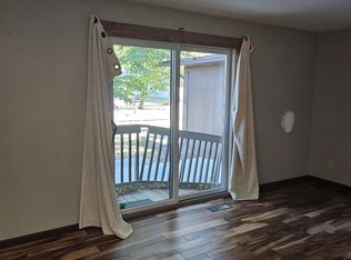 14 N Willowgreen Ct, Mason City, IA 50401