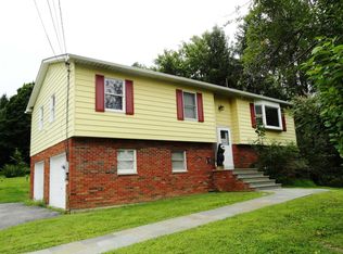 140 Jackson Rd, Hopewell Junction, NY 12533