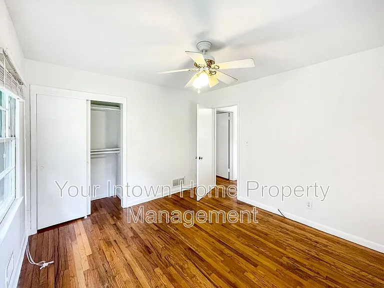 1597 Stanford Way — Photo 11