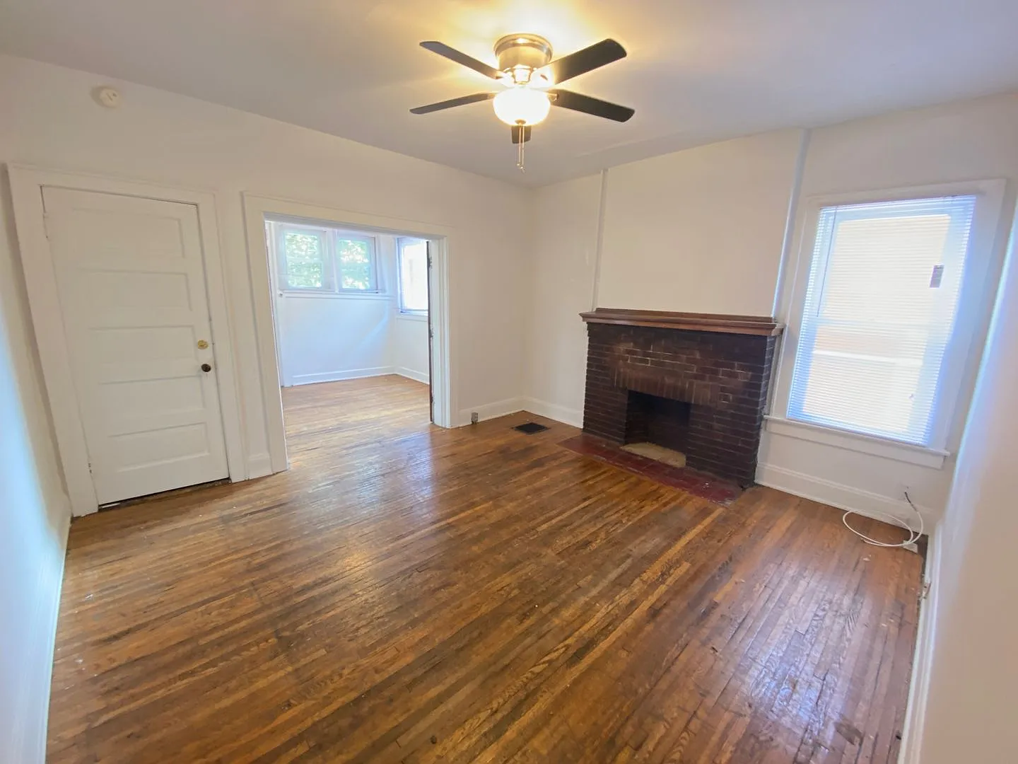 Highland St 1441-1443 CR — Photo 3