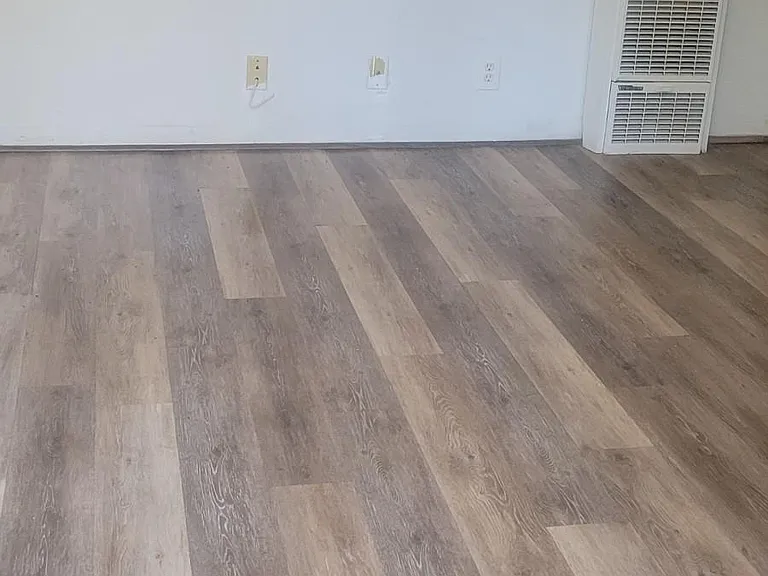 948 E Avenue Q12 #1 — Photo 3