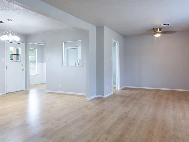 4610 Lavender Ln — Photo 7