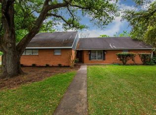 201 13th Ave N, Texas City, TX 77590