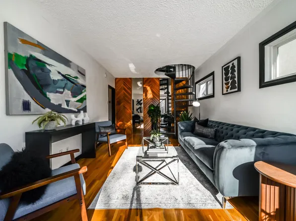 9832 85th Ave NW, Edmonton, AB T6E 2J6