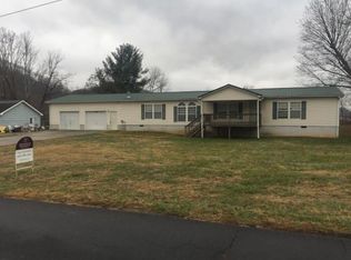 129 Overstone Dr, Elizabethton, TN 37643