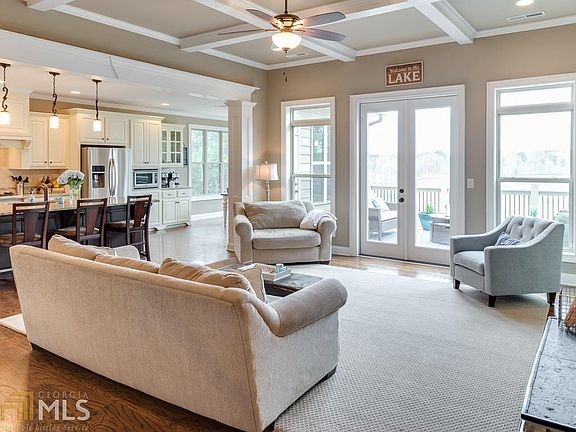 4th image of 233 W Shore Dr