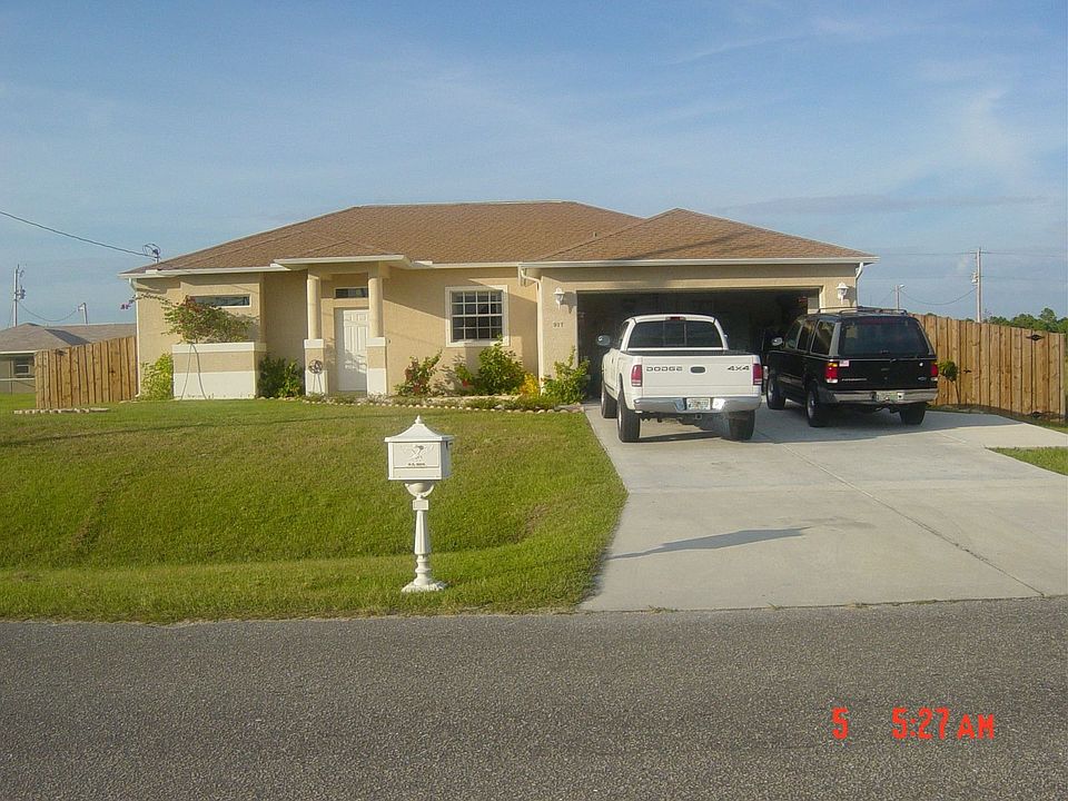 2nd image of 917 Jacaranda Pkwy E