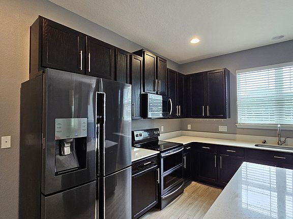 4th image of 5307 Creekside Park Ave