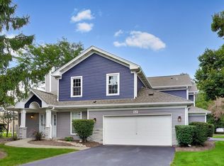 317 E Tall Oaks Ln, Itasca, IL 60143