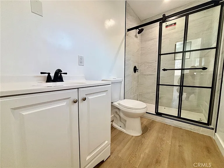 910 Acacia Ave — Photo 19