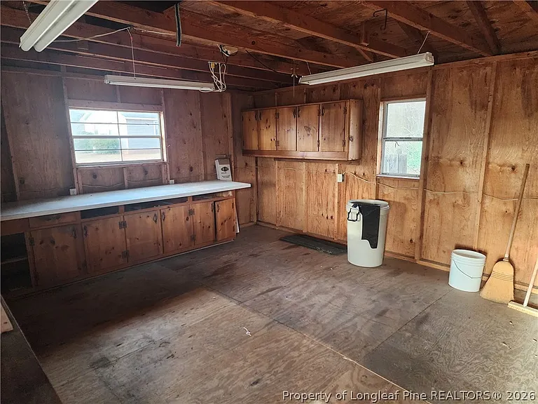206 Britt St — Photo 16