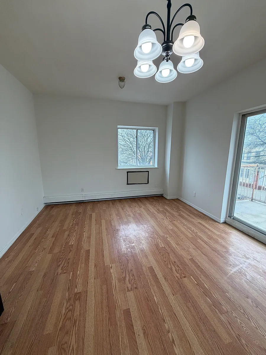 Building Photo - 2317 Gleason Ave #2