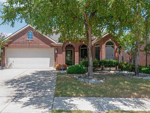 3rd image of 4137 Shores Ct