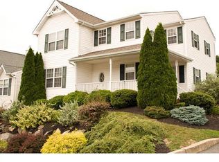 4102 Yorktown Dr, Upper Chichester, PA 19061