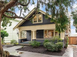 3860 SE Woodward St #B, Portland, OR 97202
