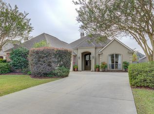 10654 Oakley Trace Dr, Baton Rouge, LA 70809