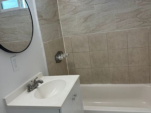 5th image of 17004 S Downey Ave #17004