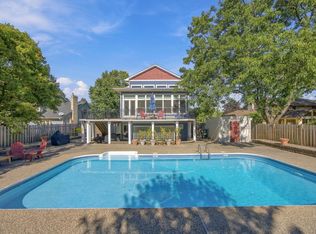 78 Bridgewater Dr, Vadnais Heights, MN 55127