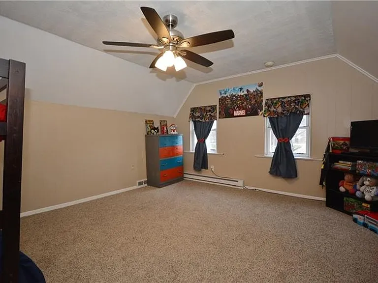 2112 Saranac Ave — Photo 19