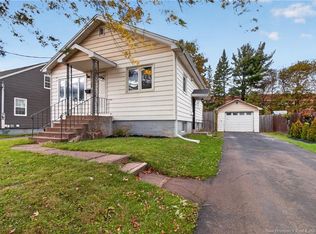 187 Ste Therese St, Dieppe, NB E1A 1S9