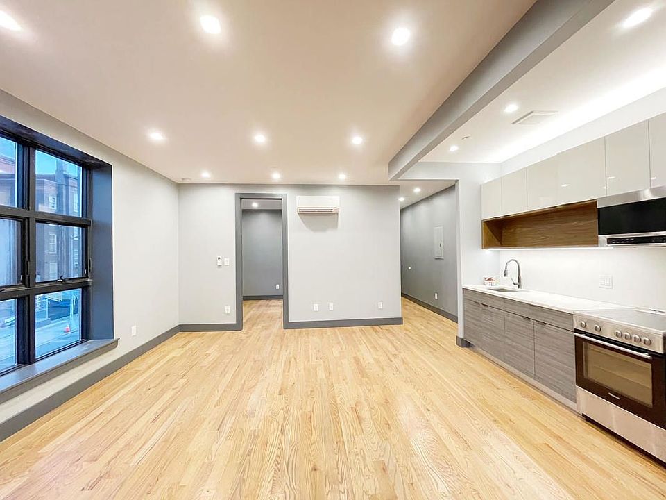 1st image of 315 Sumpter St #3A