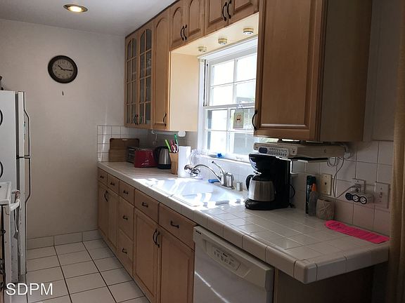 4th image of 2365 1st Ave APT 09