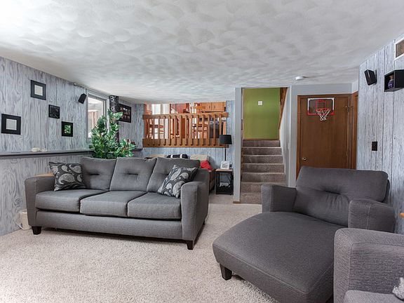 4th image of 303 Atlantic Dr NE