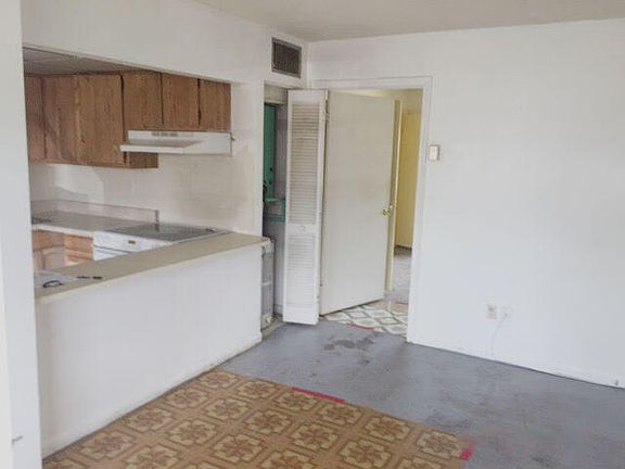 4th image of 4965 Chacha Ct APT 31