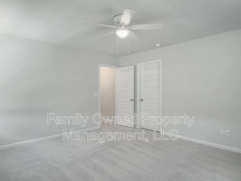 2048 Longhorn Ln — Photo 40