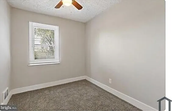2319 Hemlock Ave — Photo 11